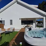 Ocean Waves Villa Aroeira (Setubal)